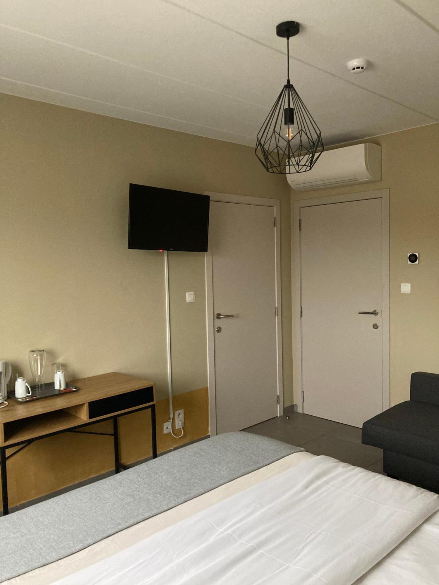 Cote Grange Hotel Турне Екстериор снимка