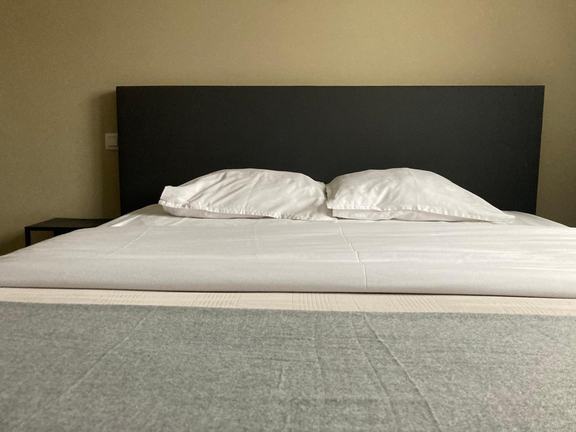 Cote Grange Hotel Турне Екстериор снимка