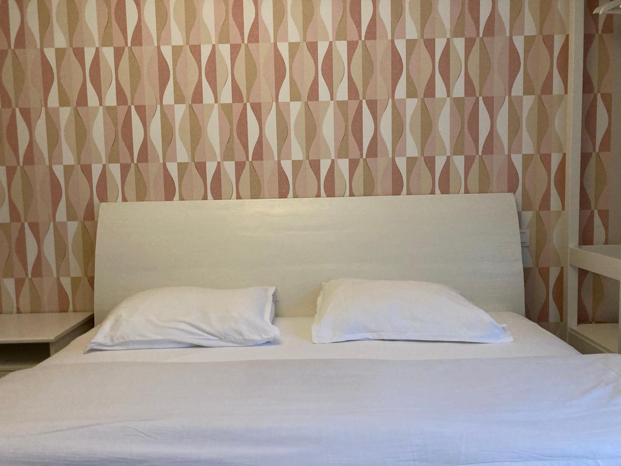 Cote Grange Hotel Турне Екстериор снимка